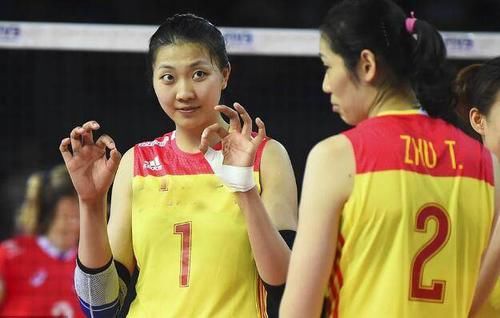 又输了!中国女排1-3不敌美国队,李盈莹大爆发袁