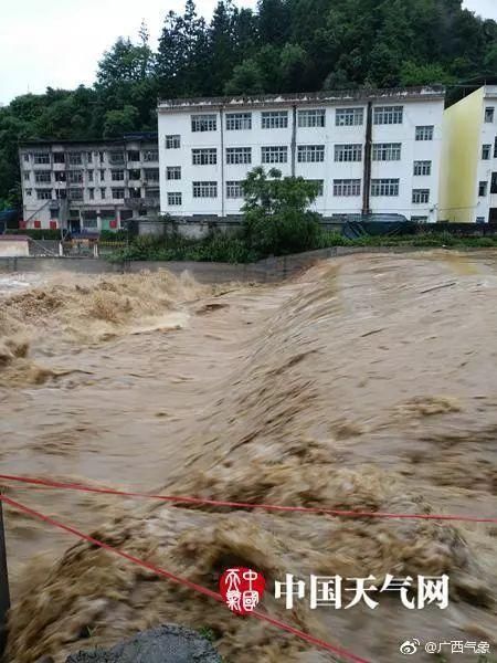 广西3名女子遭雷击身亡，未来两天这些地方有雨！