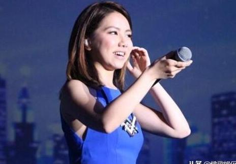 邓紫棋首晒男友!香港歌坛新生代邓紫棋VS内地