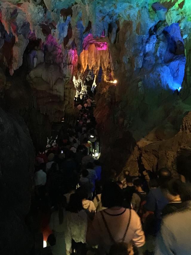 “游了银子岩,一世不愁钱”是否是真的?