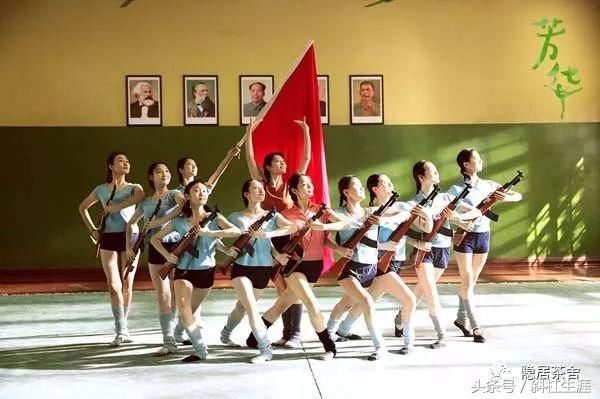 电影《芳华》片尾曲《绒花》