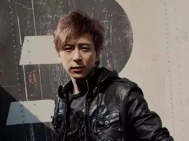 又凭歌寄情!前TVB小生无惧太太吃醋:这是好歌