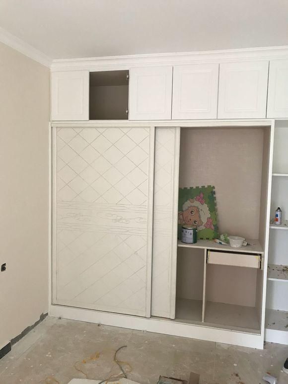 房子快装完了,套内面积100平,将近9万,衣柜推拉