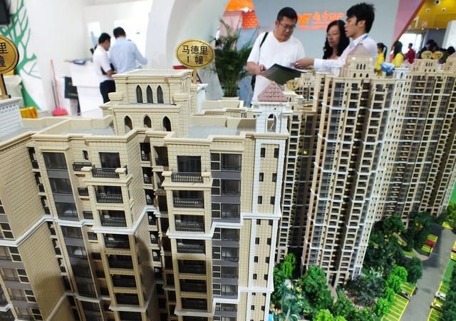 买房时“二靠三不临”是什么意思?背后有什么讲究吗?