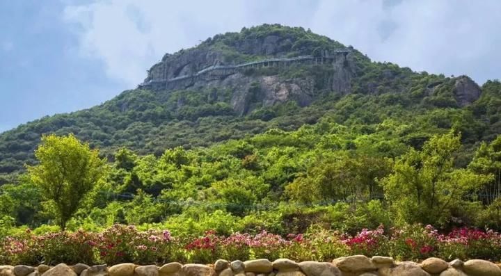 浙江最长高空玻璃栈道3天后试运营!就问你敢不敢!