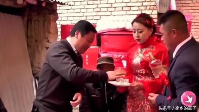 山东潍坊安丘农村结婚习俗:新娘好有礼貌,敬酒