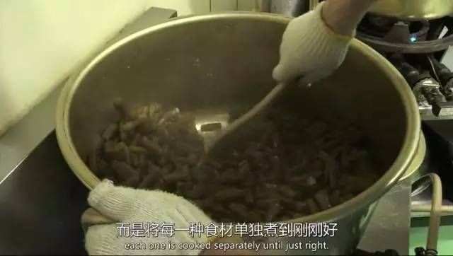 80岁老夫妻开了家神奇超市，年赚7.8亿，35年前就玩“大数据”