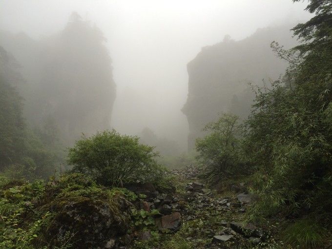 直击世界5大死亡谷:尸骸遍野，一般人不敢去，有一处在中国