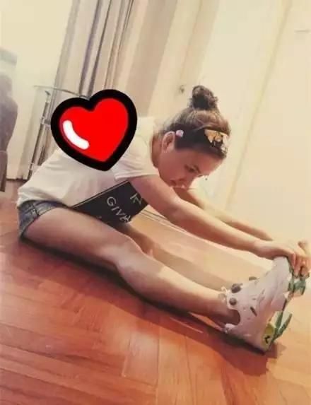 最近吴昕直播视频传授美妆减肥经验,网友:太接