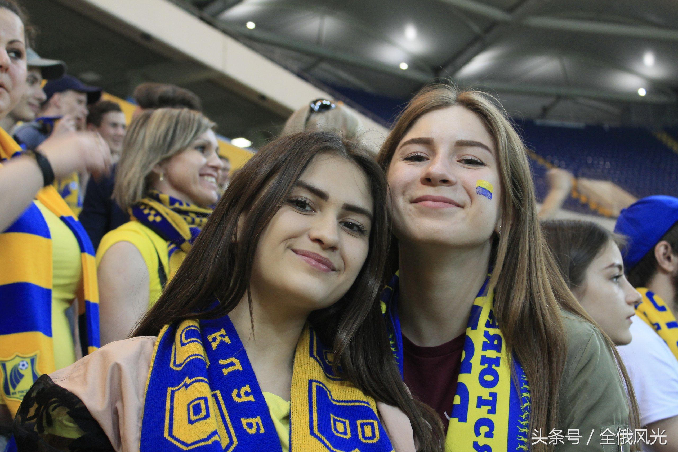 2018世界杯俄罗斯女球迷太美,根本无心看比赛