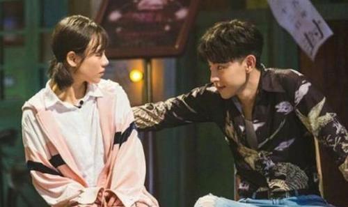 邓伦马思纯相恋?网友扒出了许多蛛丝马迹