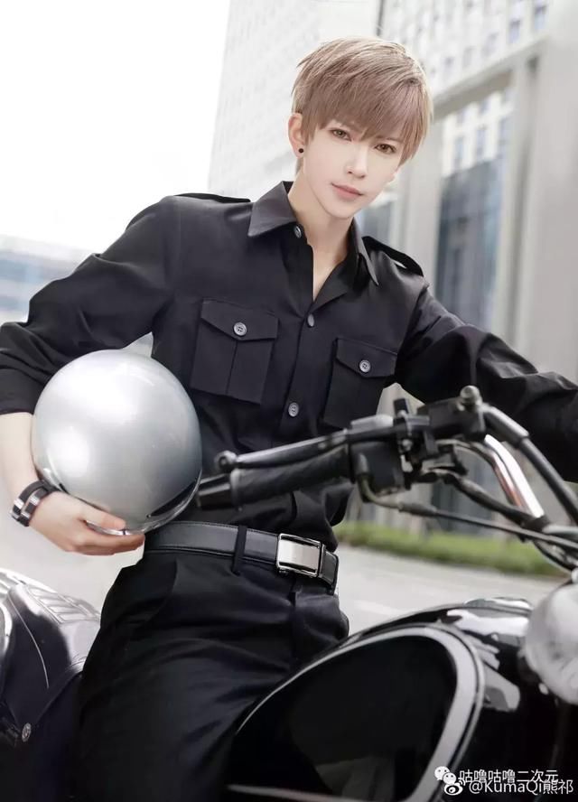 coser熊祁白起制作人_coser熊祁白起_coser熊祁个人资料cos_coser熊祁个人 