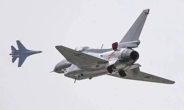 歼10亮相巴基斯坦阅兵式,首飞21周年,已生产5