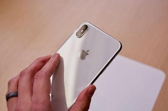 苹果:中国消费者可购买所有型号iPhone 已提交