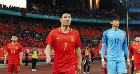 国足大佬集体哭晕!足协最严限薪令将出台,中超