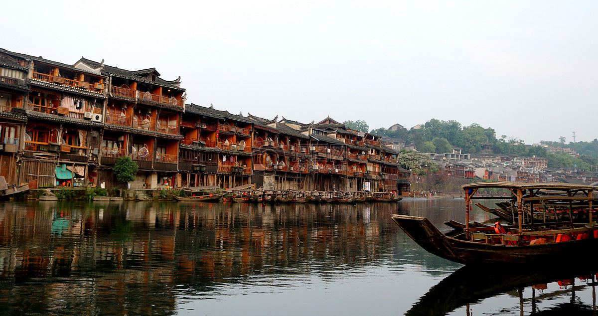 自驾也要去逛逛的凤凰古城