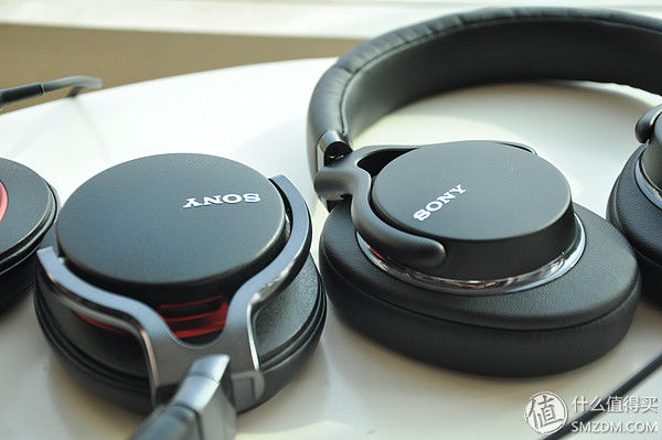 #原创新人#真的只是换壳?新品SONY 索尼 1A