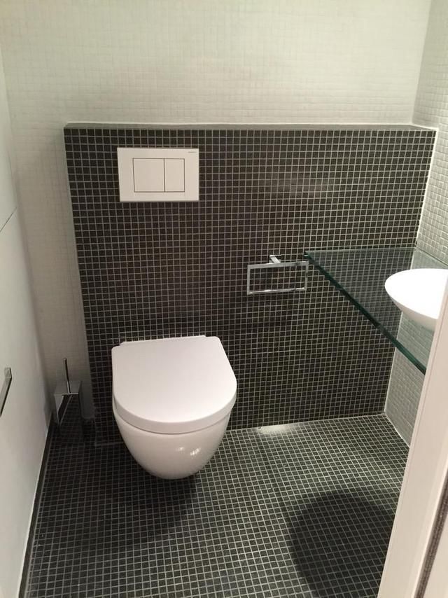 马桶位置不合适，我在楼板重新打了个洞，却被楼下业主投诉！气炸