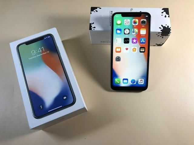 华强北攻克难关,山寨iPhone X号称完美刘海屏