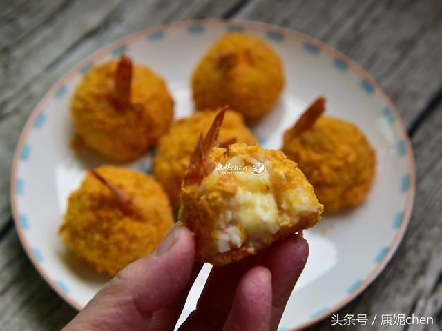 过年了，给孩子做这小吃，外脆内软，香浓鲜美，孩子吃补钙又长个