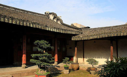 浙江温州一个县级市,人口超百万,经济实力名列