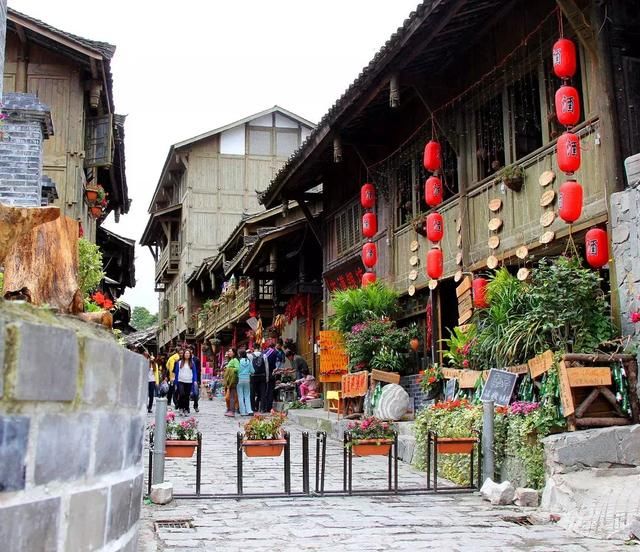 被川A大军冷落的桃源净土，堪称世界级的低调风光，自驾耍3天！