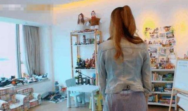 看应采儿的客厅，再看霍思燕家的，虎妈和猫妈的差距真大