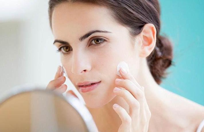 涂了隔离霜, 到底要不要卸妆? 我经常忽略, 难