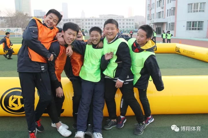 快乐成长!济南市泉城中学迎来第一届趣味足球