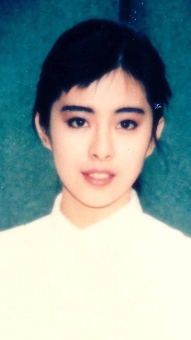 狮子座女生真是世界上可爱的生物了，心软嘴硬除了宠着还能怎么办