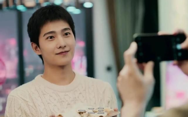 杨洋单元的《在一起》被质疑偶像包袱重,当看到导演是谁全明白了