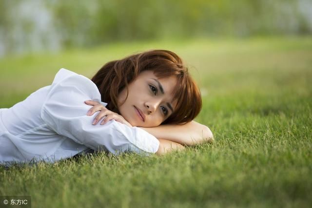 心里总有一个人,想放却放不下,深入骨髓的思念