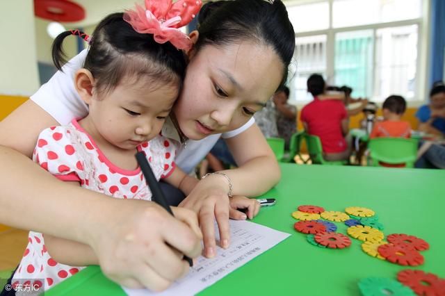 真的假的？幼儿园比小学学费贵100倍！