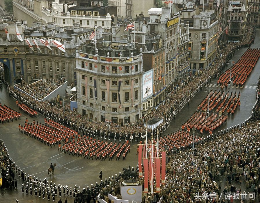 英国女王加冕周年纪念，回顾65年前年轻伊丽莎白二世加冕时刻