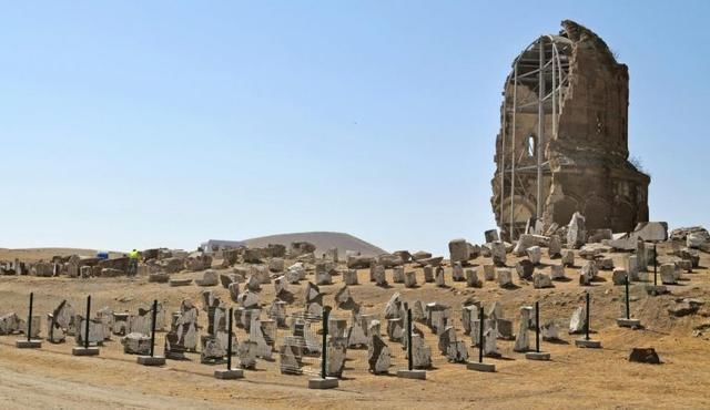 古老的鬼城曾经有十万人在此生活，直到他们一夜之间消失了