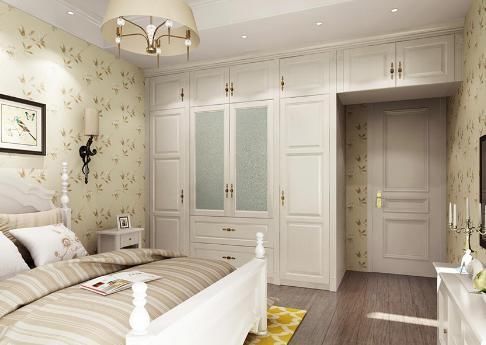 利用石膏线装修到顶衣柜,头一次见这样装的,太聪明了