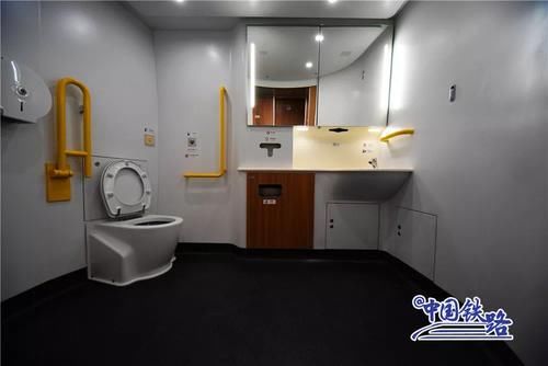 张家口高铁内部