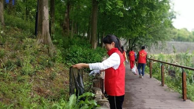 五四运动100周年之际 他们这样迎接五四青年节