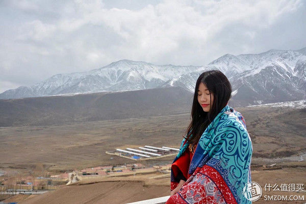 #原创新人#青海:一张蓝色画板上，映出绚烂世界