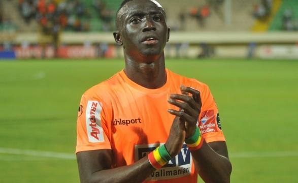 中超2大弃将齐爆发!包揽土超射手榜前2,鲁能旧