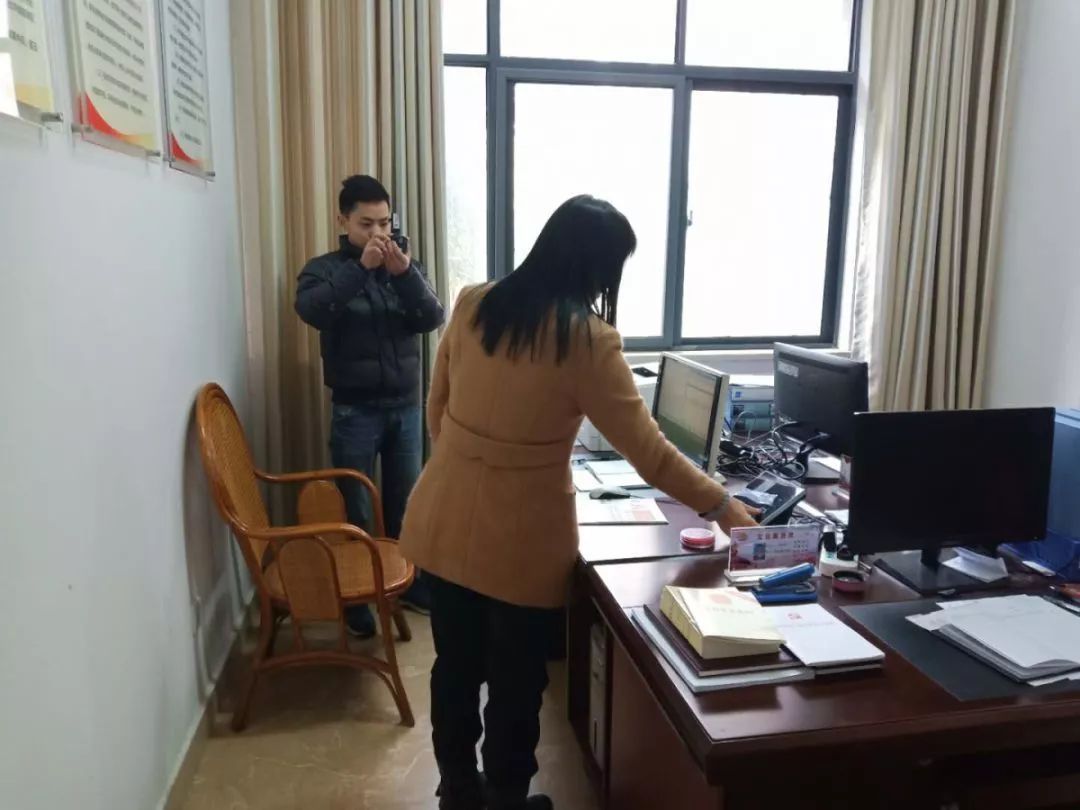 良山司法所开展社区服刑人员集中点验 暨扫黑