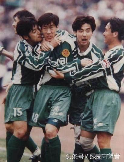 评选中国足球最强10大前锋,郜林武磊能排第几