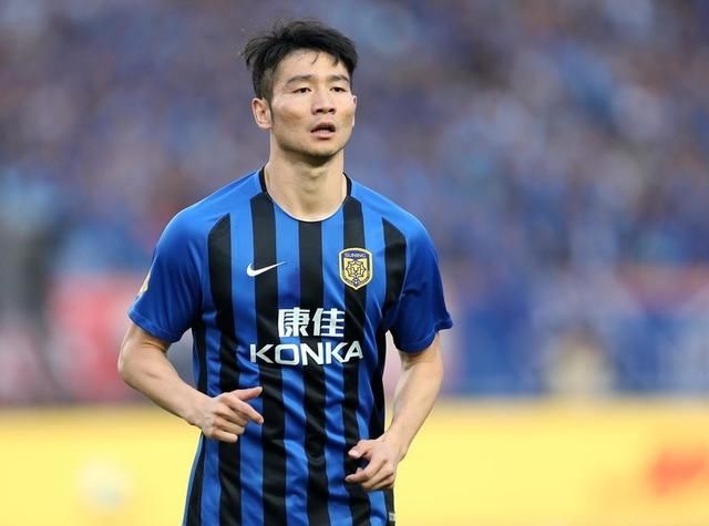 中超最新积分榜:苏宁主场大胜申花 新帅上任4