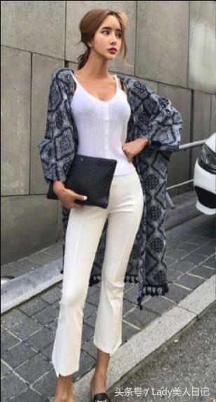 黄皮肤女孩不要担心没衣服穿,这些款式能让你