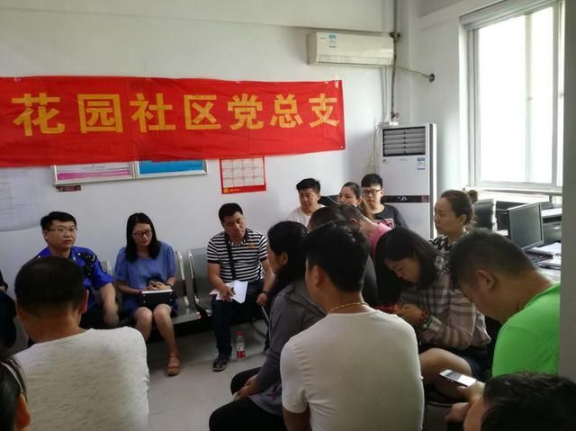 稀罕事 郑州城管给一群饭店老板上培训课