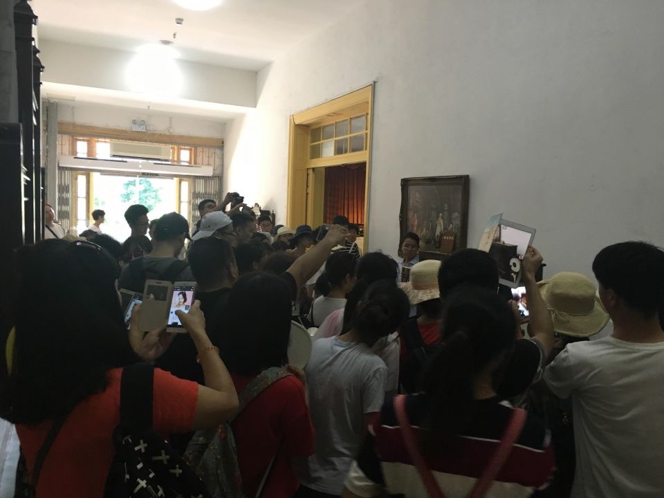 中国最红的旅游岛,游客太多导致被限流,不收门票满街都是游客