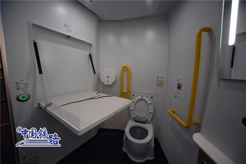 张家口高铁内部