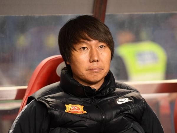 今年的中国足球男足