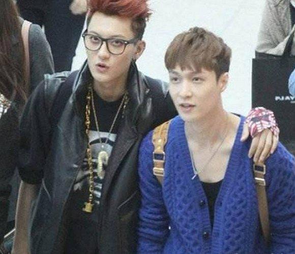 黄子韬生日,鹿晗送祝福,归国四子的关系没台