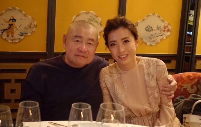 富豪如何赚钱?李兆基一个楼盘赚400亿，李嘉诚卖一家公司赚千亿